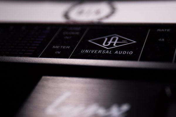 black-ibex-AudioInterface-UniversalAudio-Apollo8